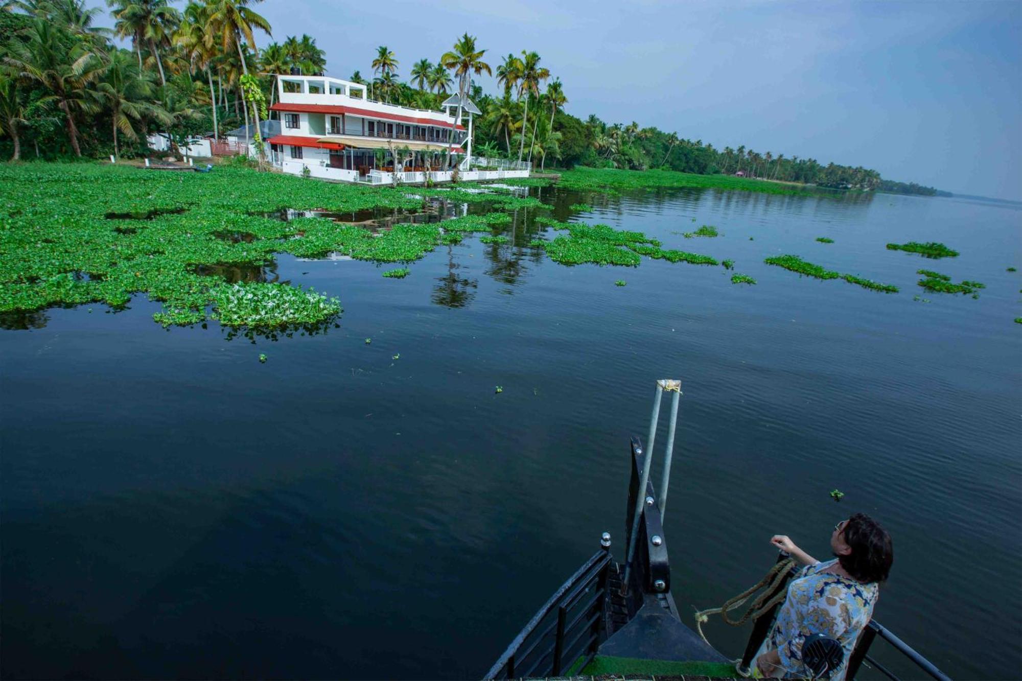 Vembanad Village Backwater Resort Alappuzha Экстерьер фото